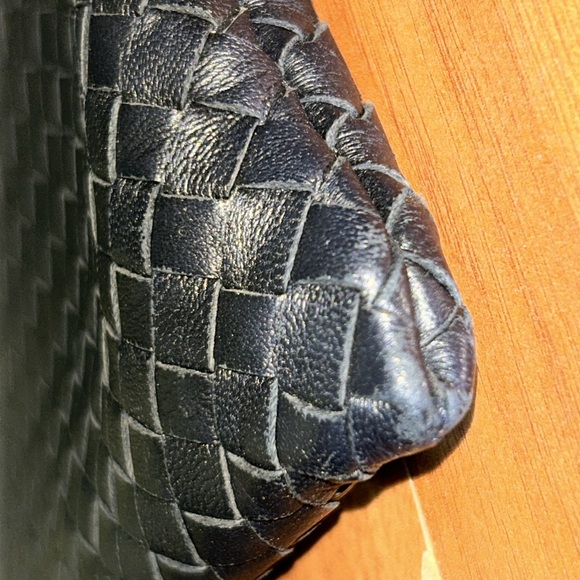 Authentic Bottega Veneta Intrecciato Leather Pouch - Picture 5 of 13